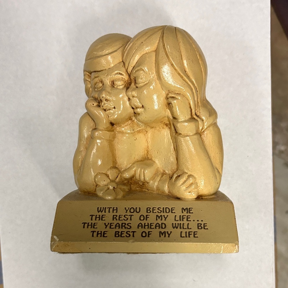 Romantic Paula Figurine